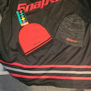 Snap On 3/4 sleeve heavy shirt w/ 2 beanies